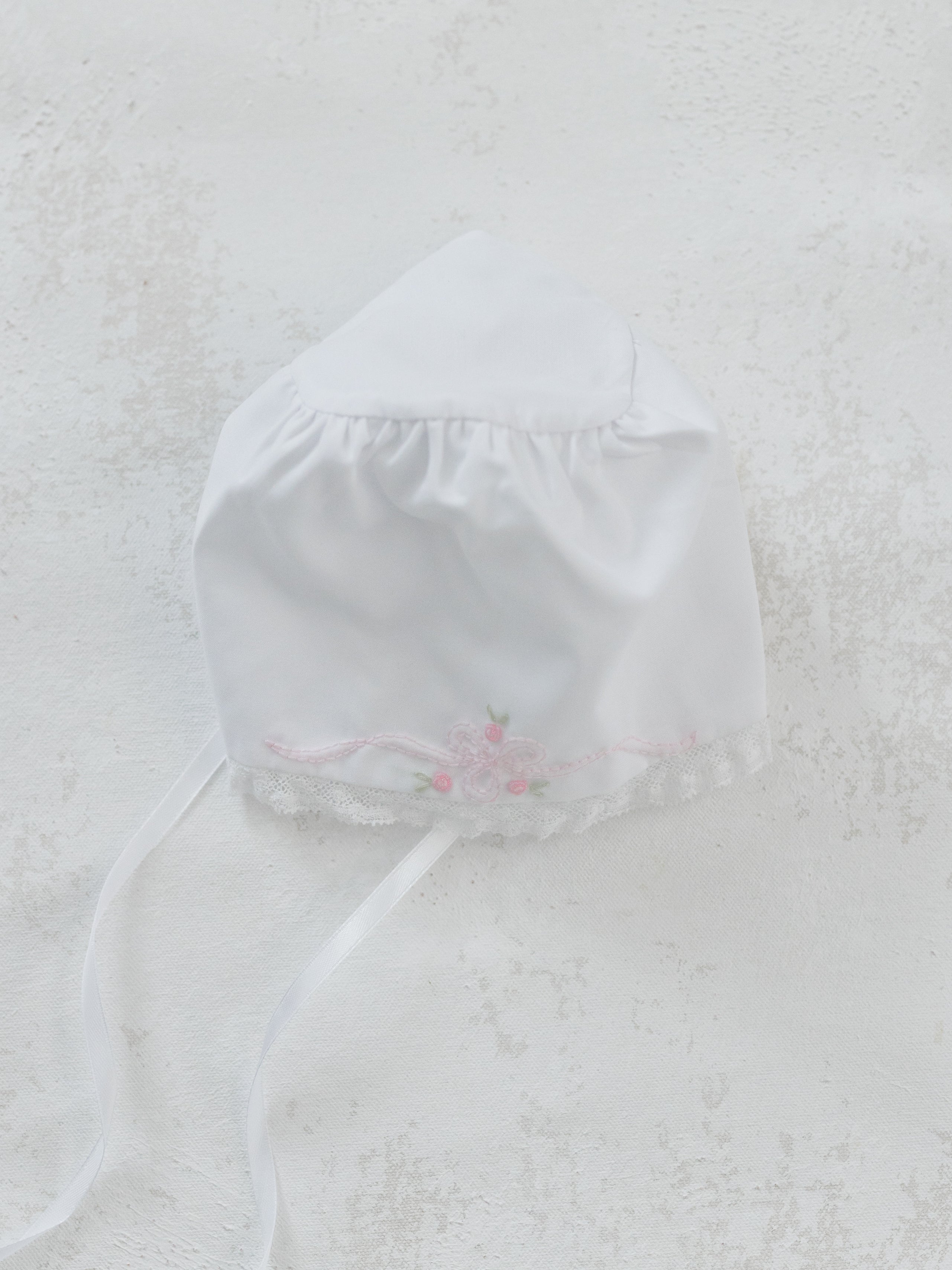 White Vintage Bow & Lace Bonnet