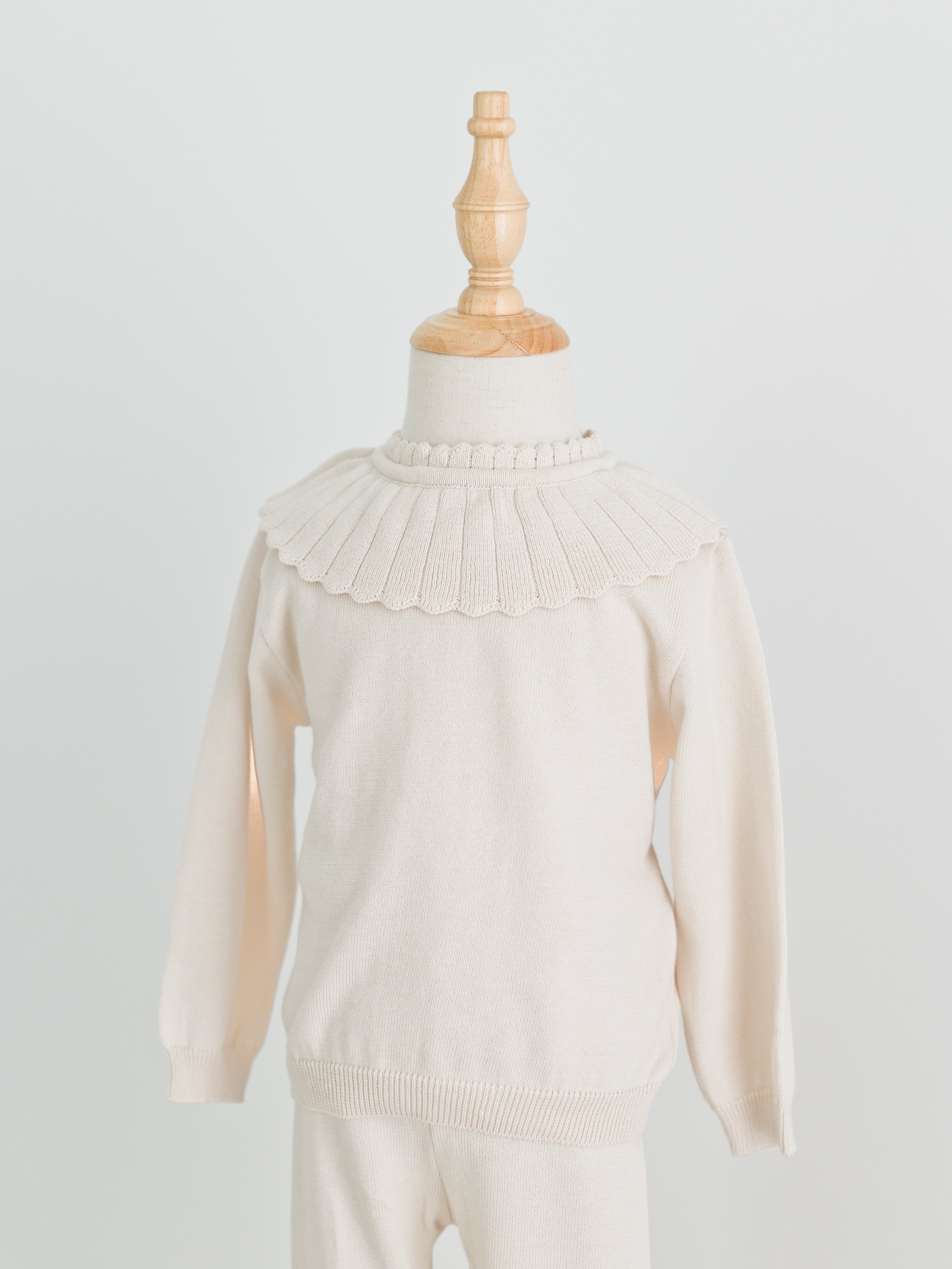 Scalloped Collar Knit Set