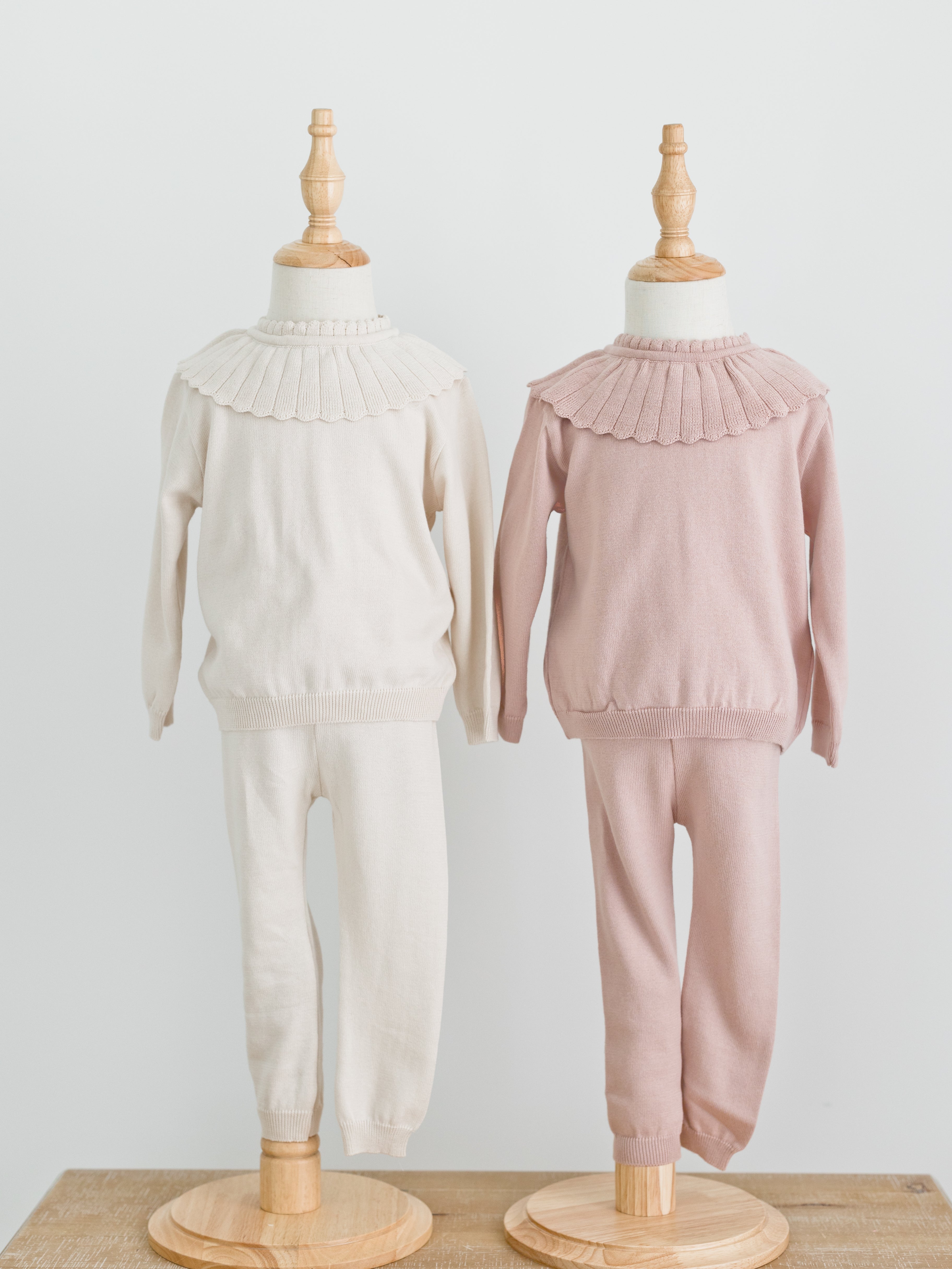 Scalloped Collar Knit Set